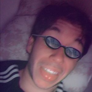 Meet your Posher, Luis